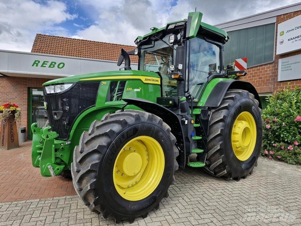 John Deere 7R330 Traktorit