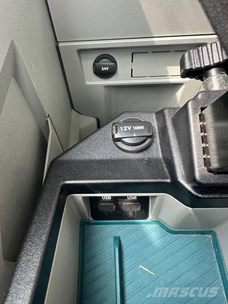 Volvo EC 220 EL Telakaivukoneet