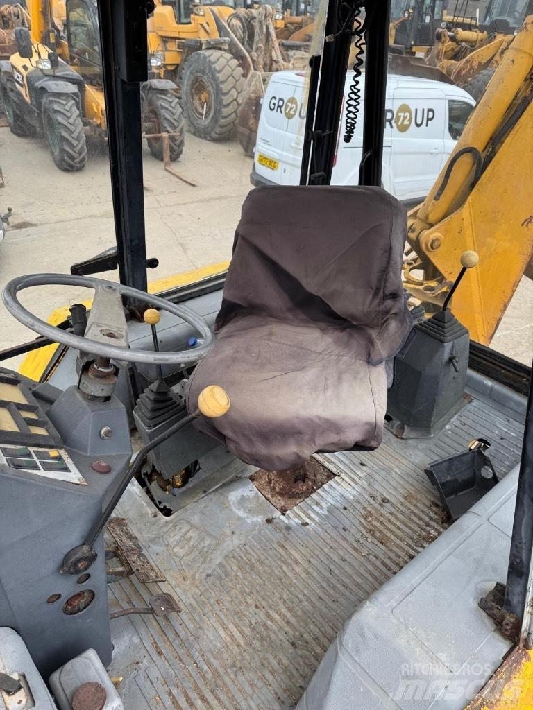 JCB 3 CX Kaivurikuormaajat