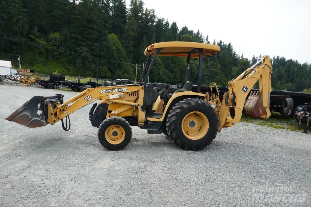 DEERE 110 Kaivurikuormaajat