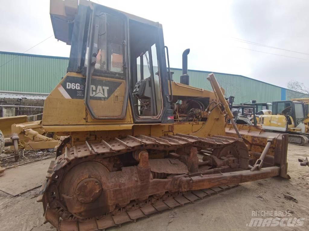 CAT D 6 G Telaketjupuskutraktorit