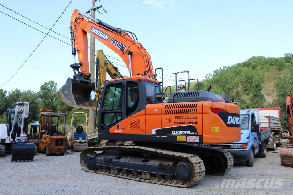 Doosan DX 235 NLC-5 Telakaivukoneet