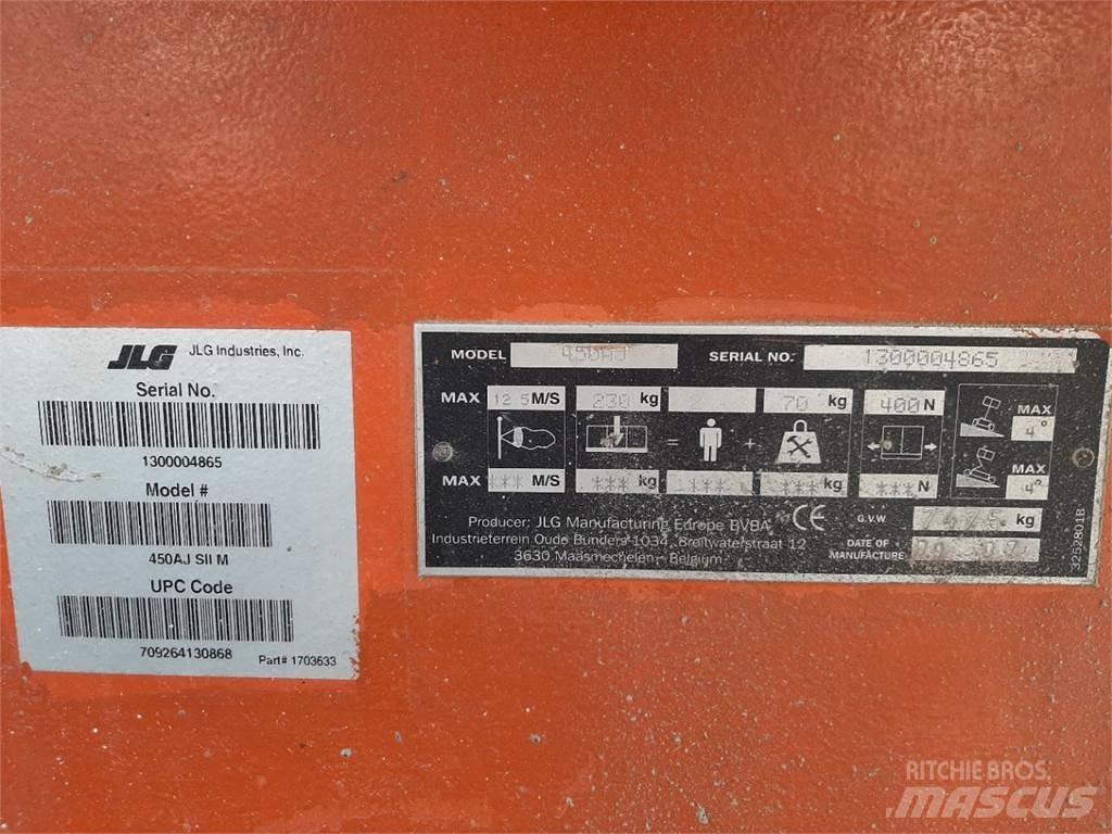 JLG 450AJ Kuukulkijat