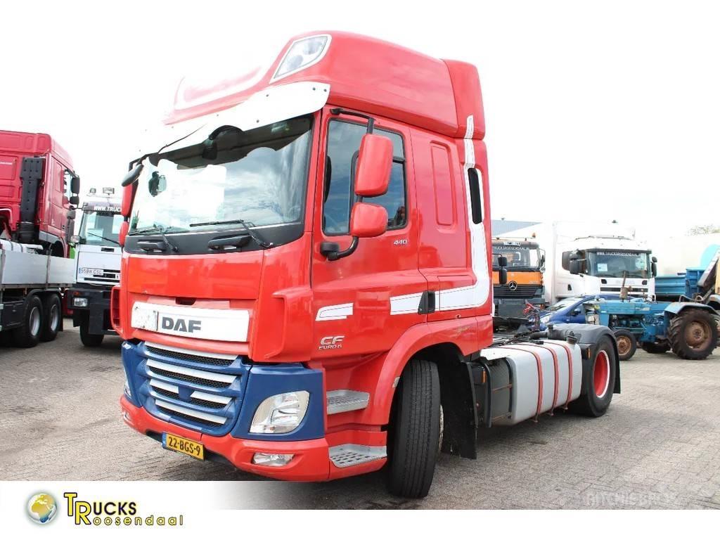DAF CF 440 + EURO 6 + Vetopöytäautot