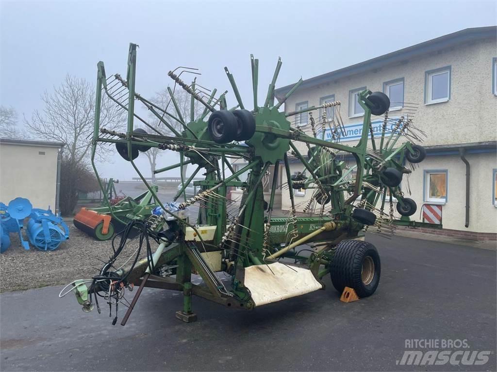 Krone KS 12.5 / 4x13 Pöyhimet ja haravat