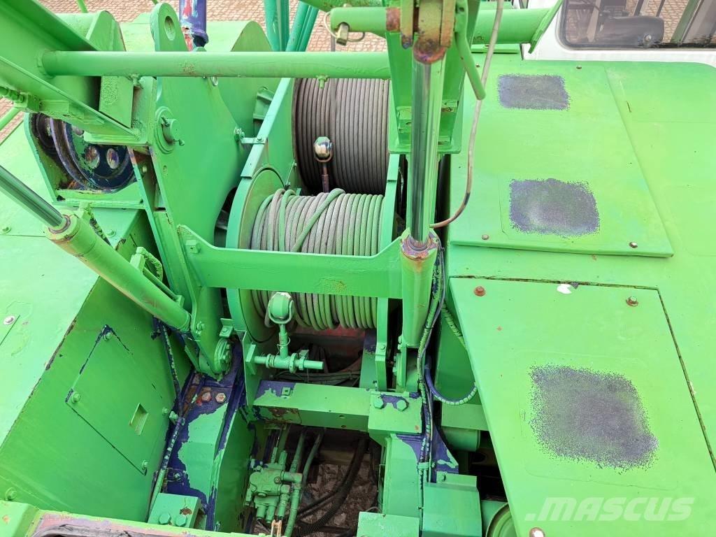 Kobelco BM 700 Tela-alustaiset nosturit