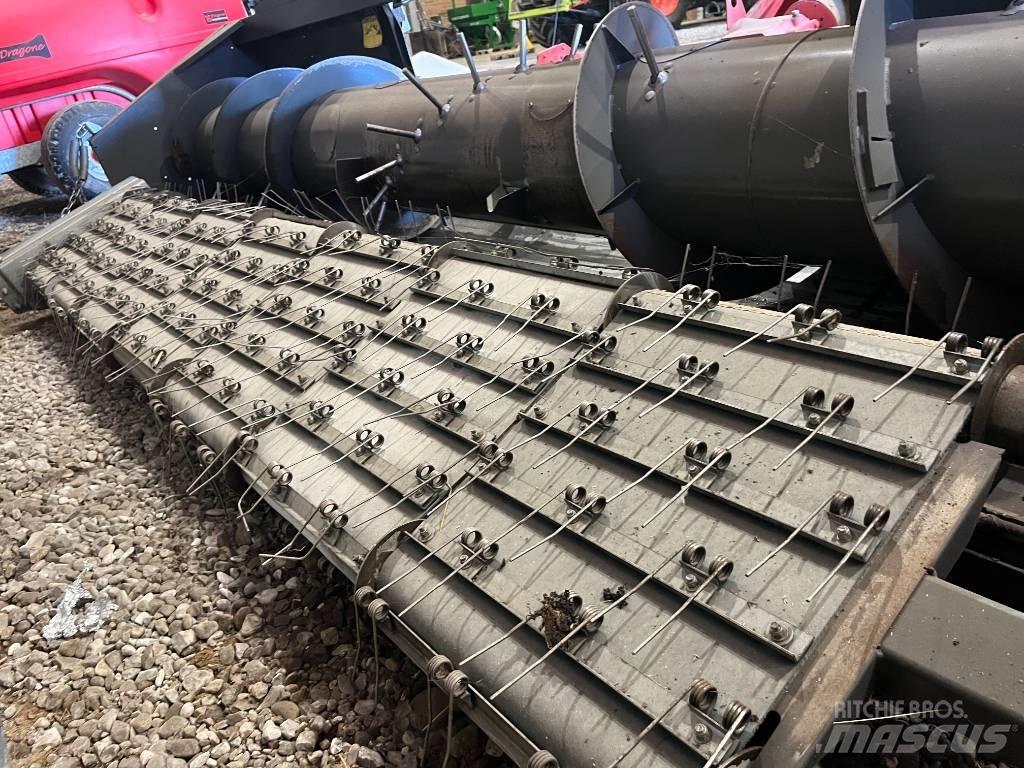Ziegler ZPU 4m Leikkuupöydät