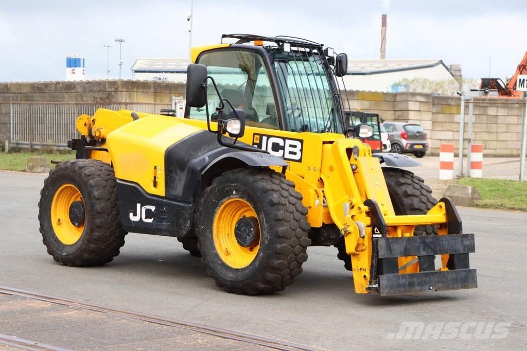 JCB 541-70 Kurottajat