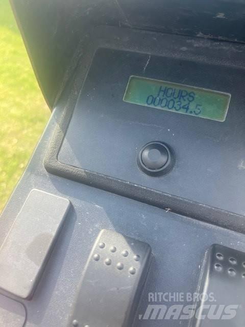 Jacobsen LF550 Väyläleikkuri