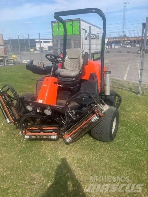 Jacobsen LF550 Väyläleikkuri