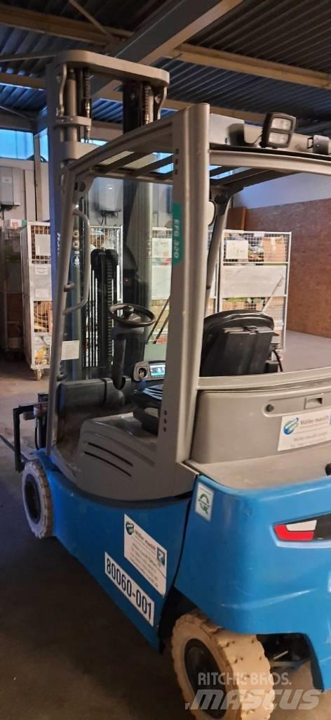 Jungheinrich EFG 320 Sähkötrukit