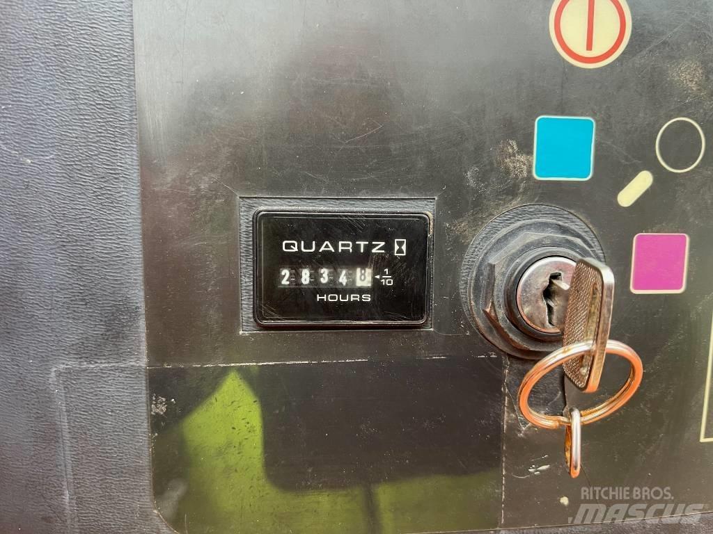 JLG 460 SJ Teleskooppipuominostimet