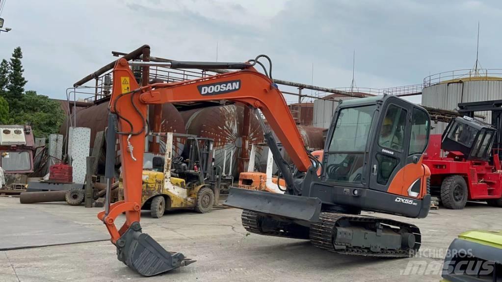 Doosan DX 55 Minikaivukoneet < 7t