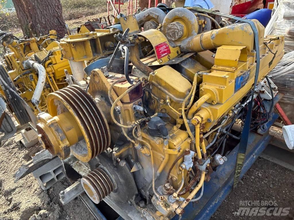 Komatsu SA12V140 Moottorit