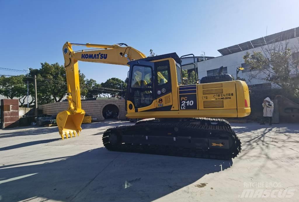 Komatsu PC210LC Telakaivukoneet