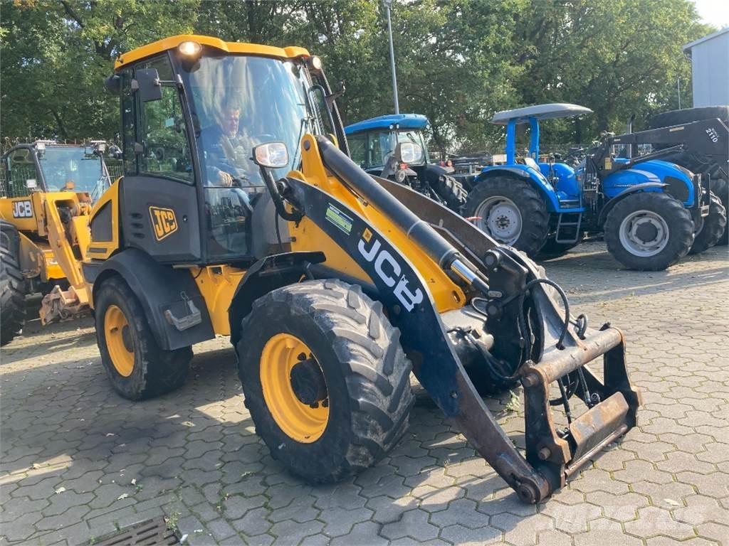 JCB 409 Pyöräkuormaajat