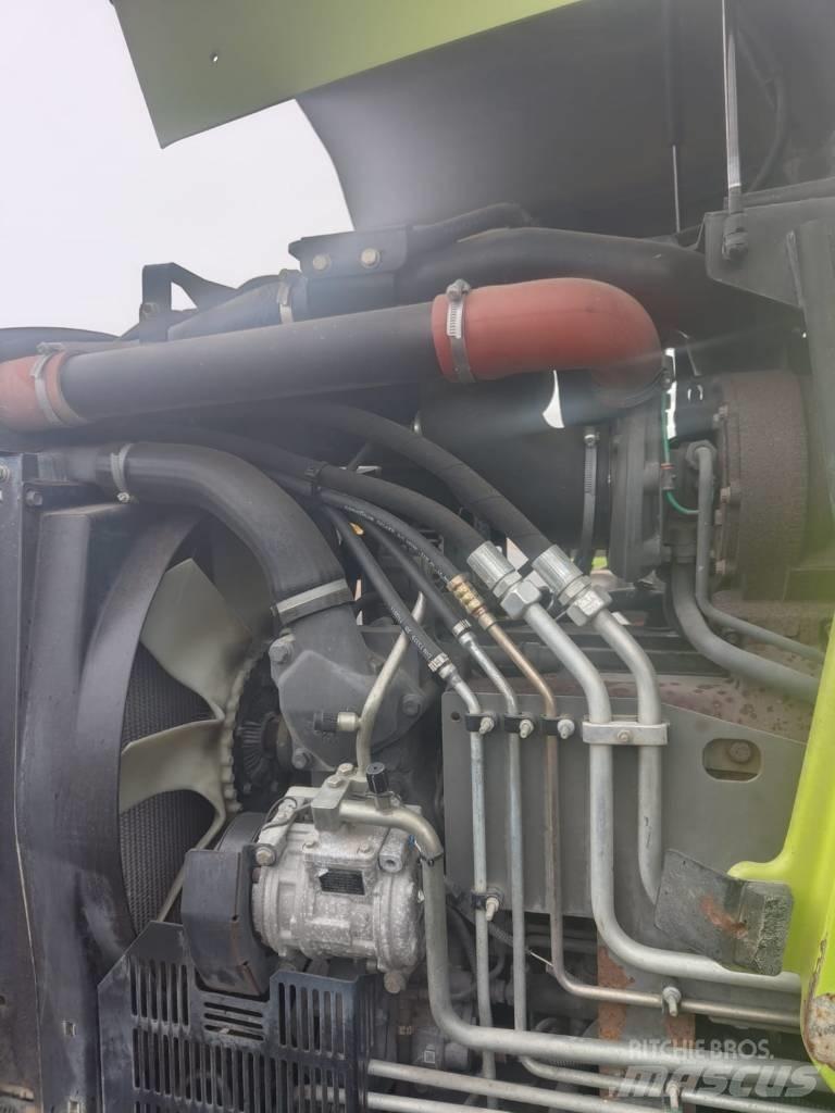 CLAAS Arion 630 Traktorit