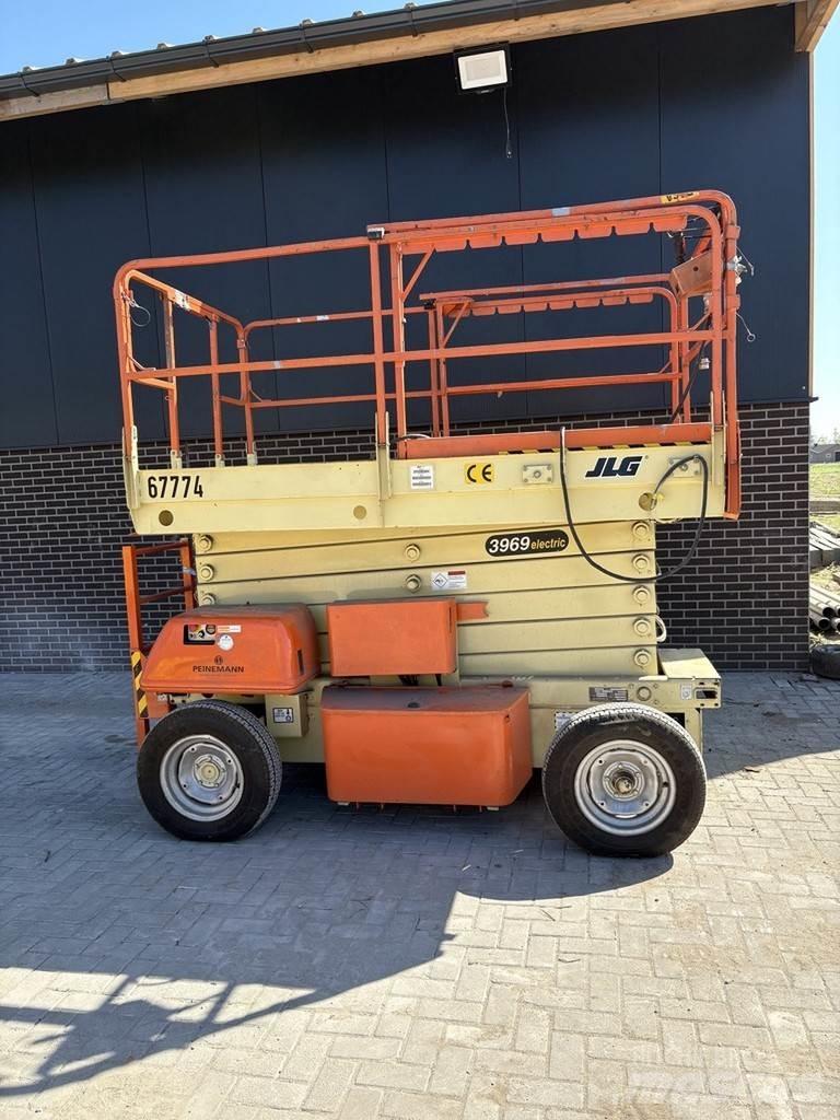 JLG 3969 Saksilavat