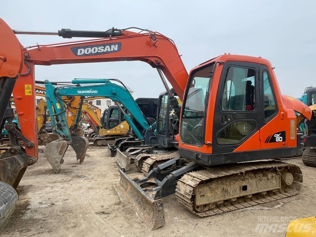 Doosan DX80 Minikaivukoneet < 7t