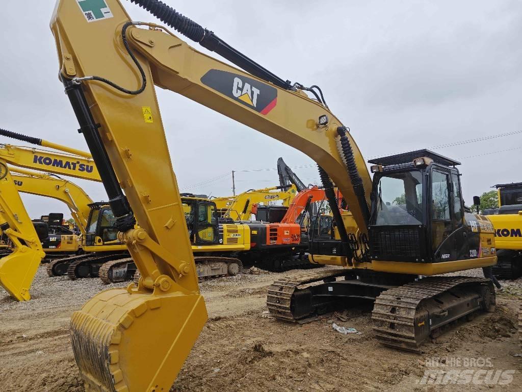 CAT CAT320d Midikaivukoneet 7t - 12t