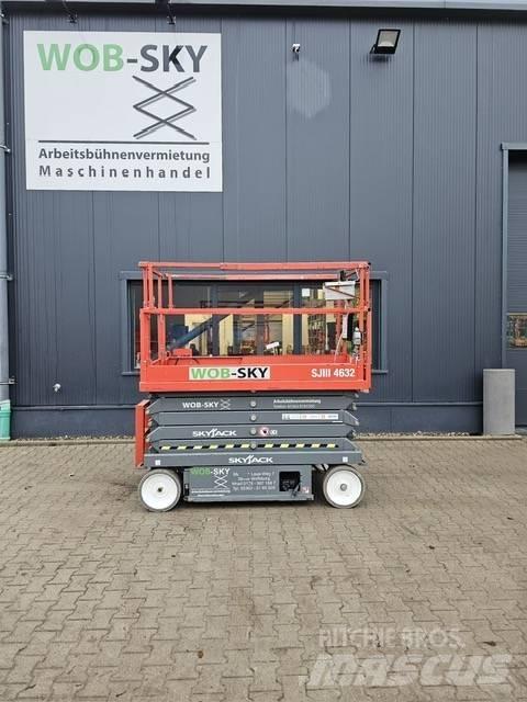 SkyJack SJ III 4632 Saksilavat