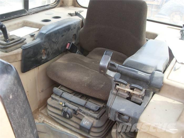 CAT D 6 M LGP Telaketjupuskutraktorit