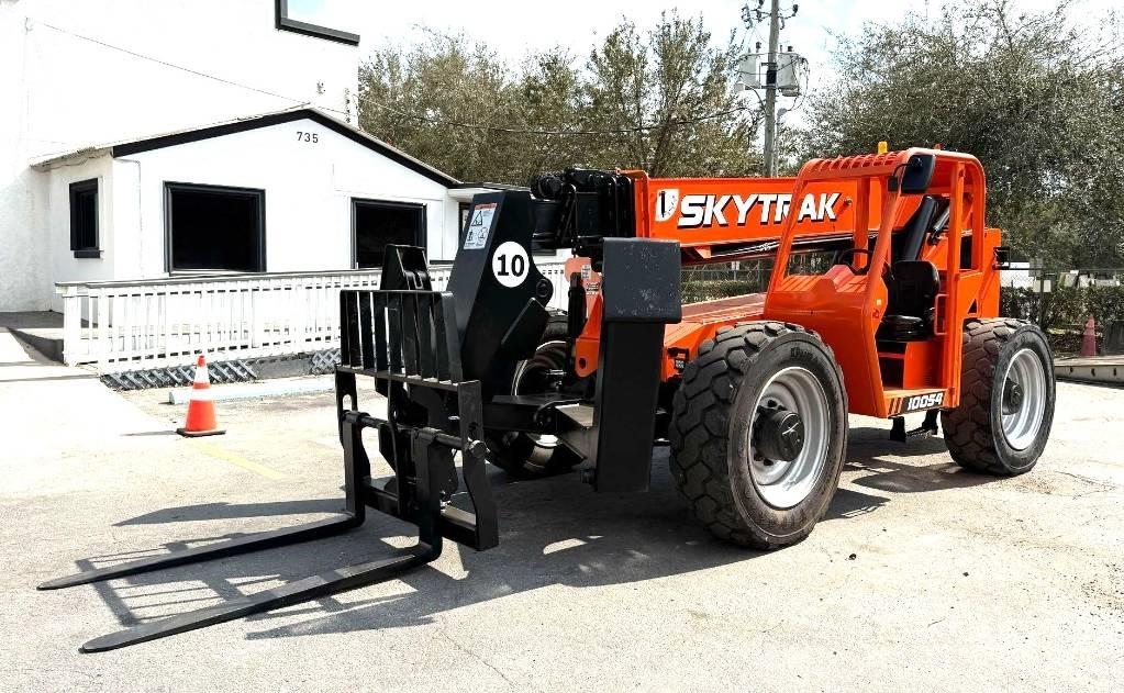 JLG 10054 Kurottajat