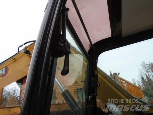 CAT 307 E2 Telakaivukoneet