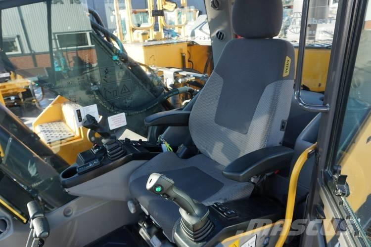 Volvo EC 250 E NL Telakaivukoneet