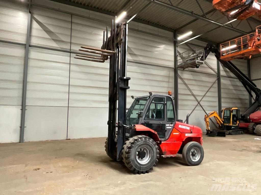 Manitou MC 40 Maastotrukit