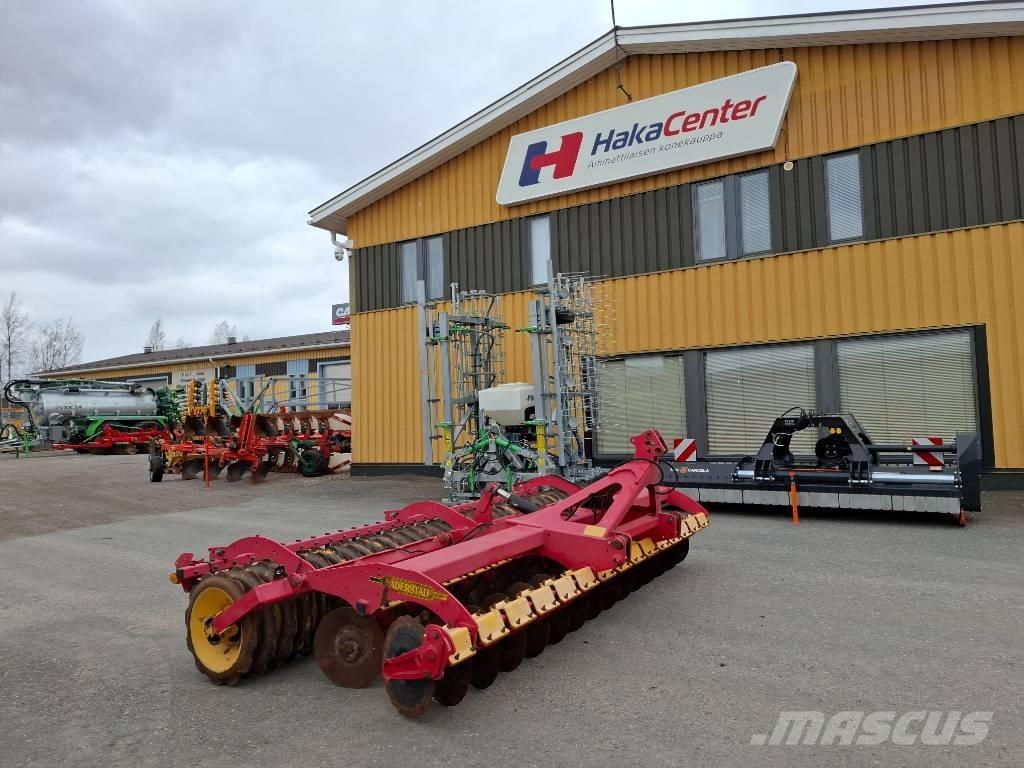 Väderstad CR400 Kiekkomultaimet ja lautasäkeet