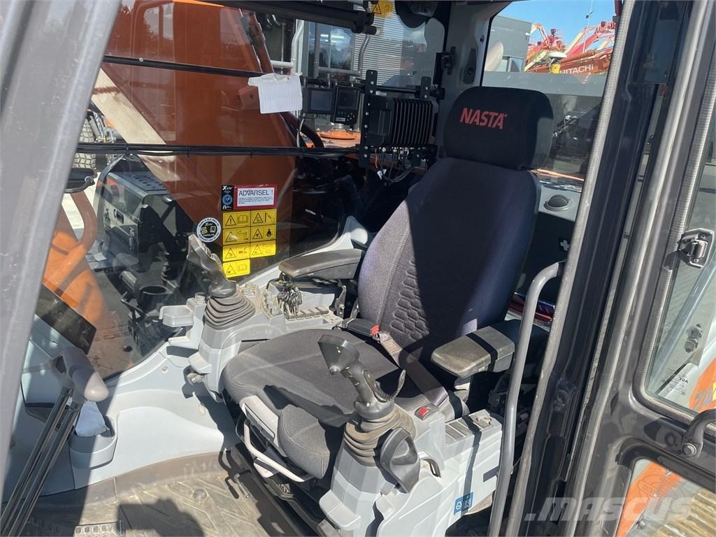Hitachi ZX 300 LC-7 Telakaivukoneet