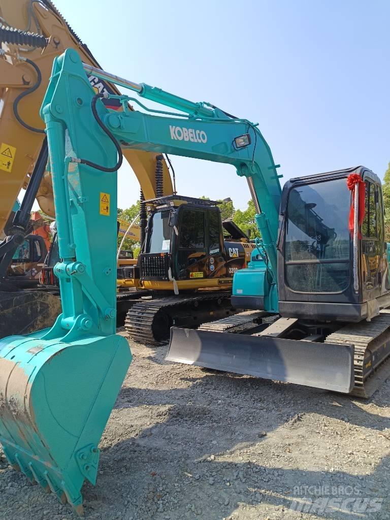 Kobelco SK 75 Midikaivukoneet 7t - 12t