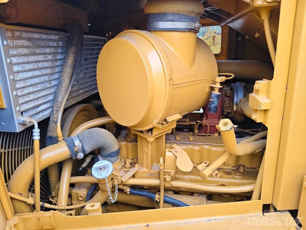 CAT D 7 R Tiehöylät