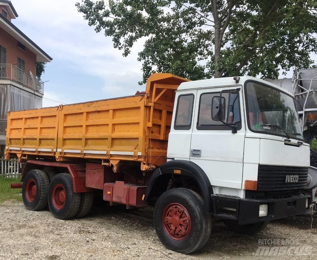 Iveco 330-26 Sora- ja kippiautot