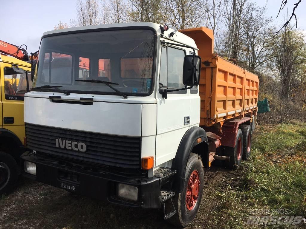 Iveco 330-26 Sora- ja kippiautot