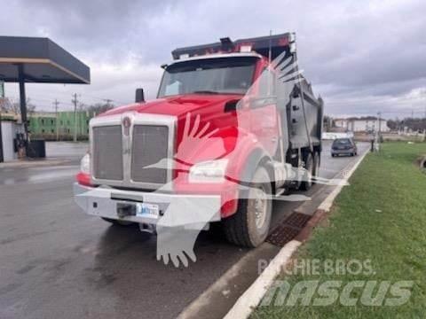 Kenworth T880 Sora- ja kippiautot