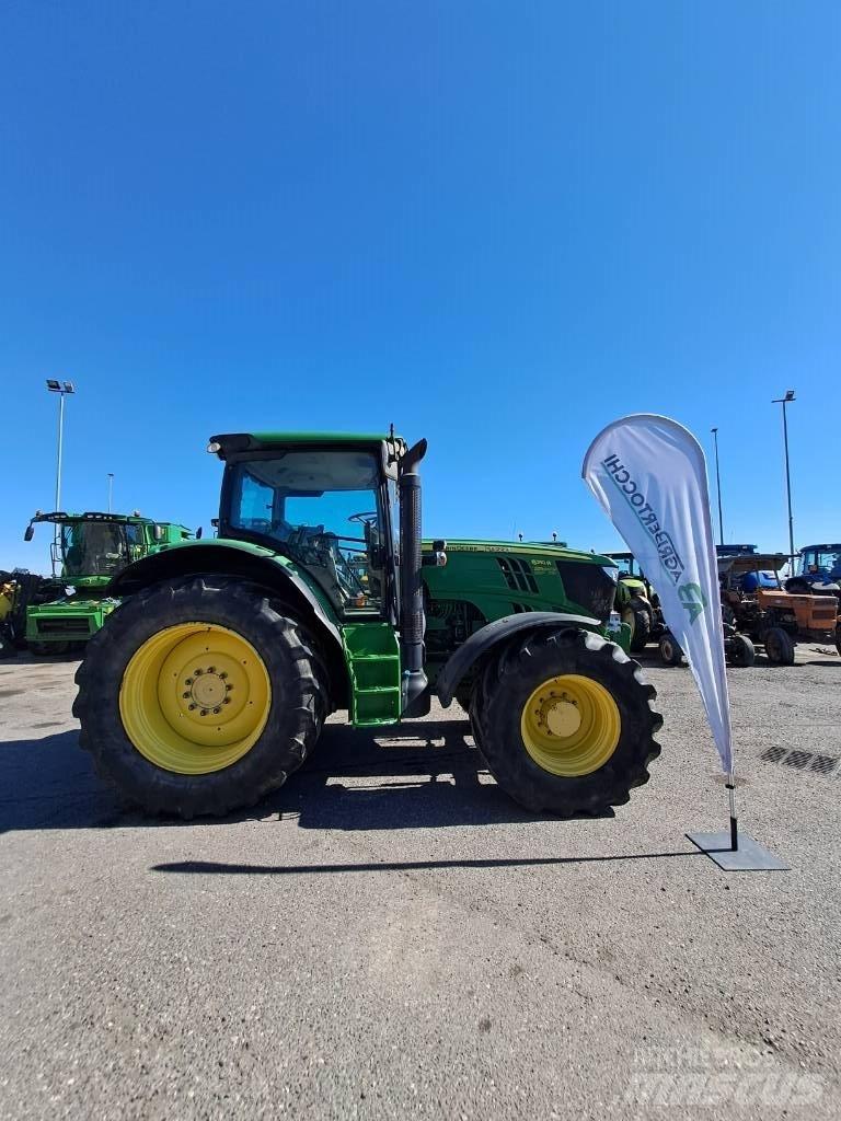 John Deere 6210 R Traktorit