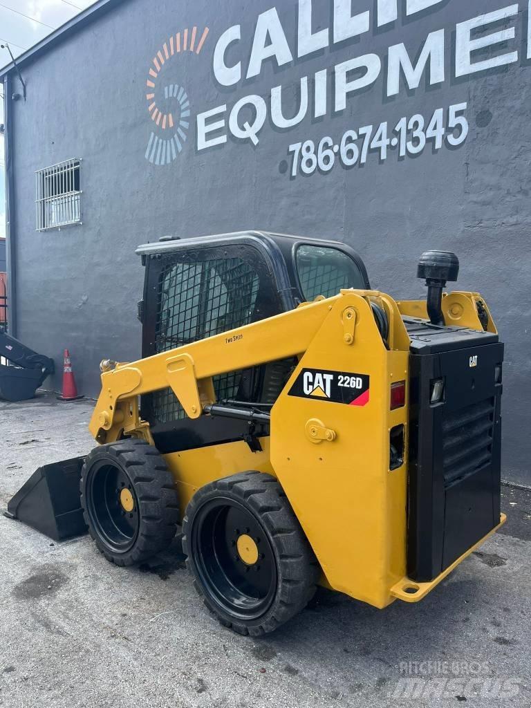 CAT 226 D Liukuohjatut kuormaajat