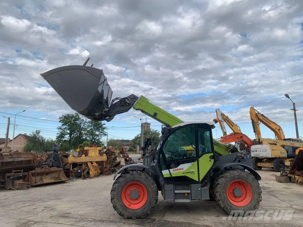 CLAAS Scorpion 732 Maatalouskurottajat
