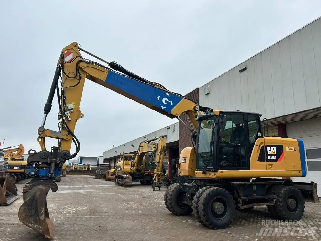 CAT M 318 F Pyöräkaivukoneet