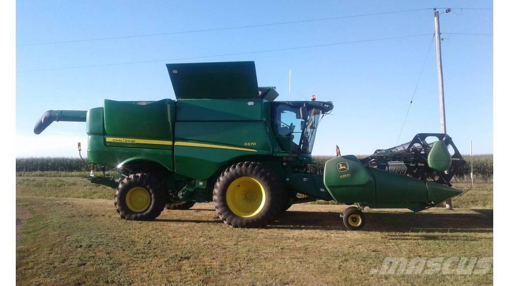 John Deere S 670 Leikkuupuimurit