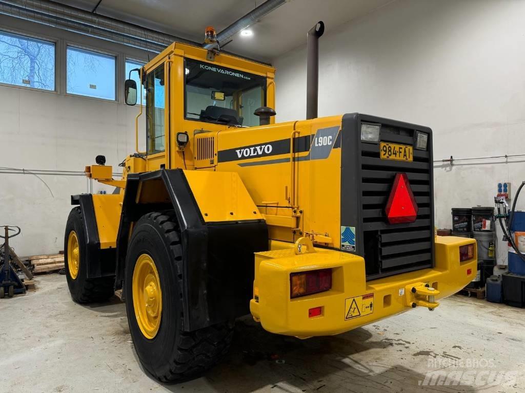 Volvo L 90C Pyöräkuormaajat