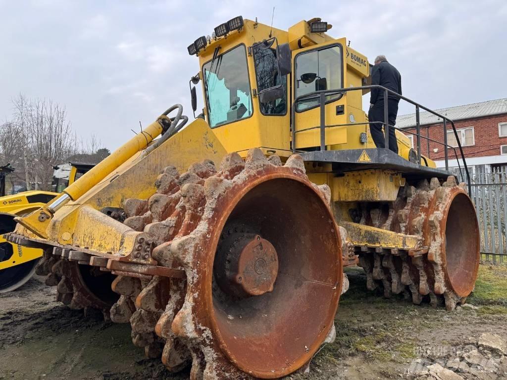 Bomag BC 972 RB-4 Kaatopaikkajyrät