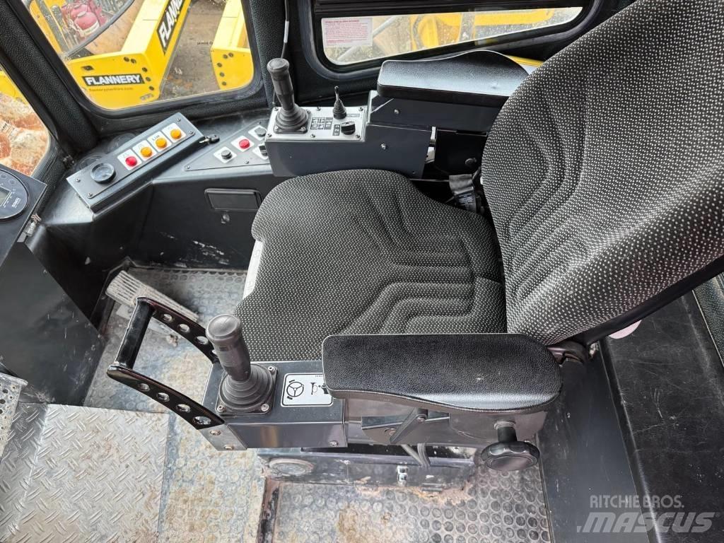 Bomag BC 972 RB-4 Kaatopaikkajyrät