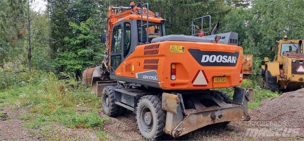 Doosan DX170W Pyöräkaivukoneet