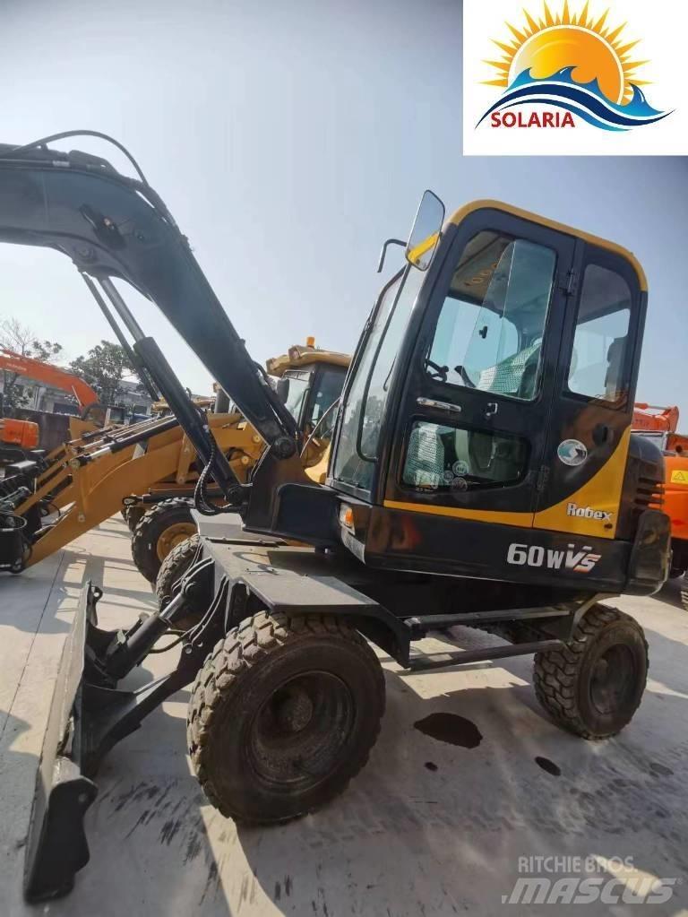 Hyundai R60W vs Minikaivukoneet < 7t
