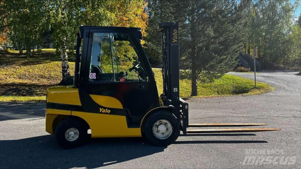Yale GDP 35 VX Dieseltrukit