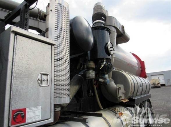 Vactor 2100 Säiliöt