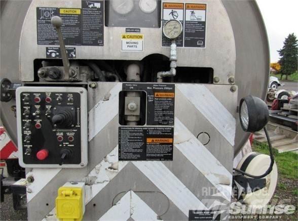 Vactor 2100 Säiliöt